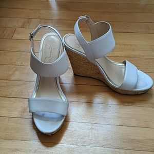 DONATED 💥 Jessica Simpson White Wedges